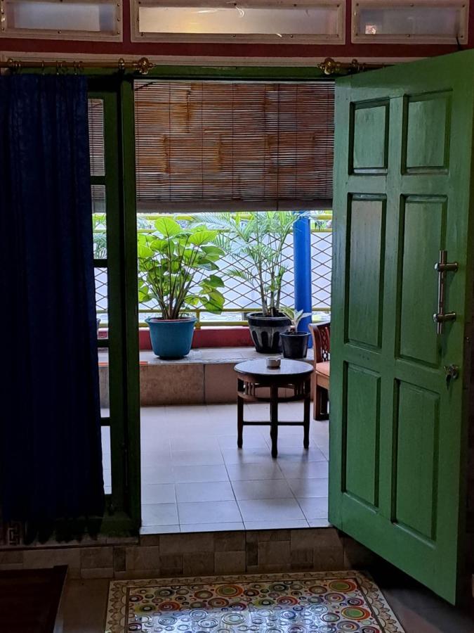 Kubu Pilatus - Family House Lombok Villa Tjakranegara Bagian luar foto